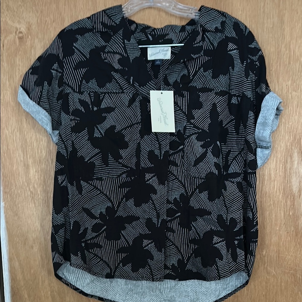 Universal Thread Black and Floral Button Down Shirt